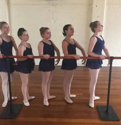 Here are the Pre Inter/ Inter Ballet students before class.