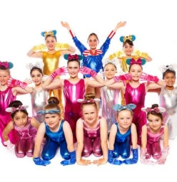 Combo classes with ballet, singing and hip hop