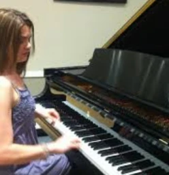 Josephine Gibson - Inner West Piano Teacher
