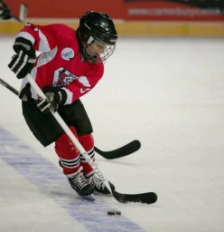 Juniors playing ice hockey.