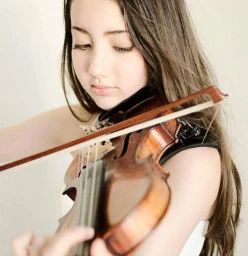 Sola Hughes Violin Teacher Abbotsford 1