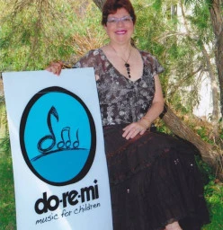 Tricia Casey Director of Do Re Mi Music Mackay