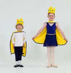 2 little dancers who appear in the lesson videos