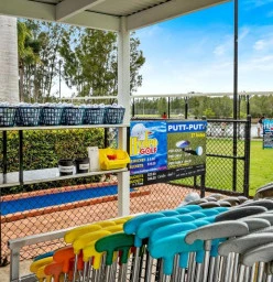 balls, clubs & putters all included