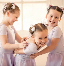 L'Academie & Sugarplums Dance Ashfield 1