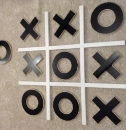 Giant noughts and crosses, 1m x 1m.