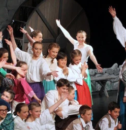 Track Youth Theatre Inc Hawthorn 1