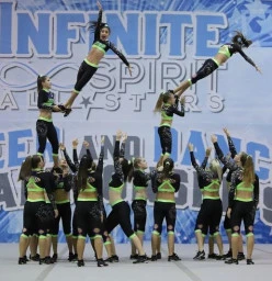 Senior Cheer Team - Dreamers