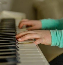 MusicZone - Ismini Karamesinis Music School Edithvale 1