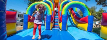 2 extra hours of jumping free! Sunshine Coast Jumping Castles