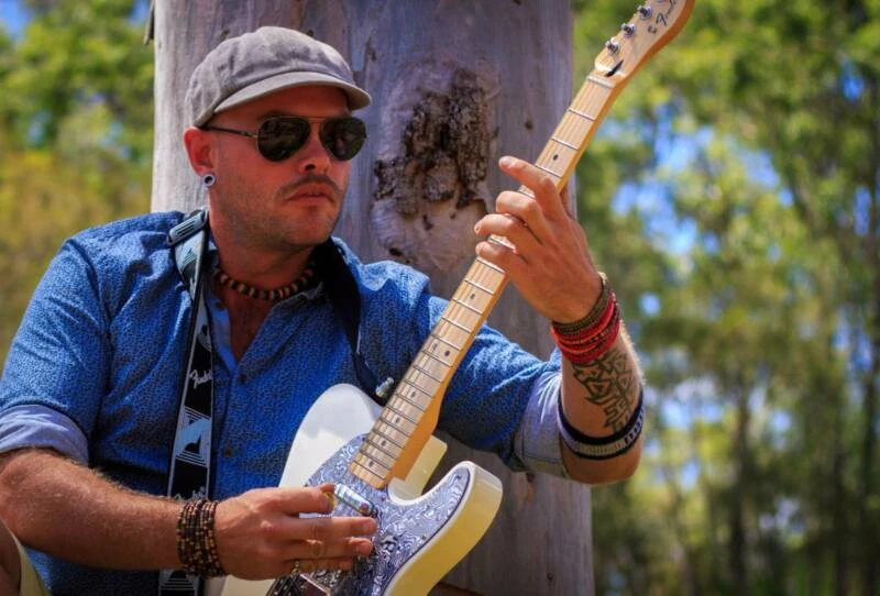 Izzy Wiz Music Biz